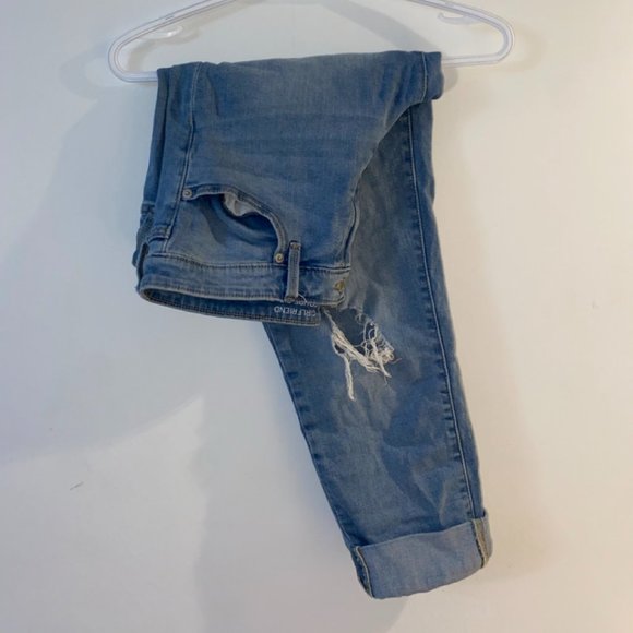 GAP Lightwash Girlfriend Jeans - Picture 1 of 3